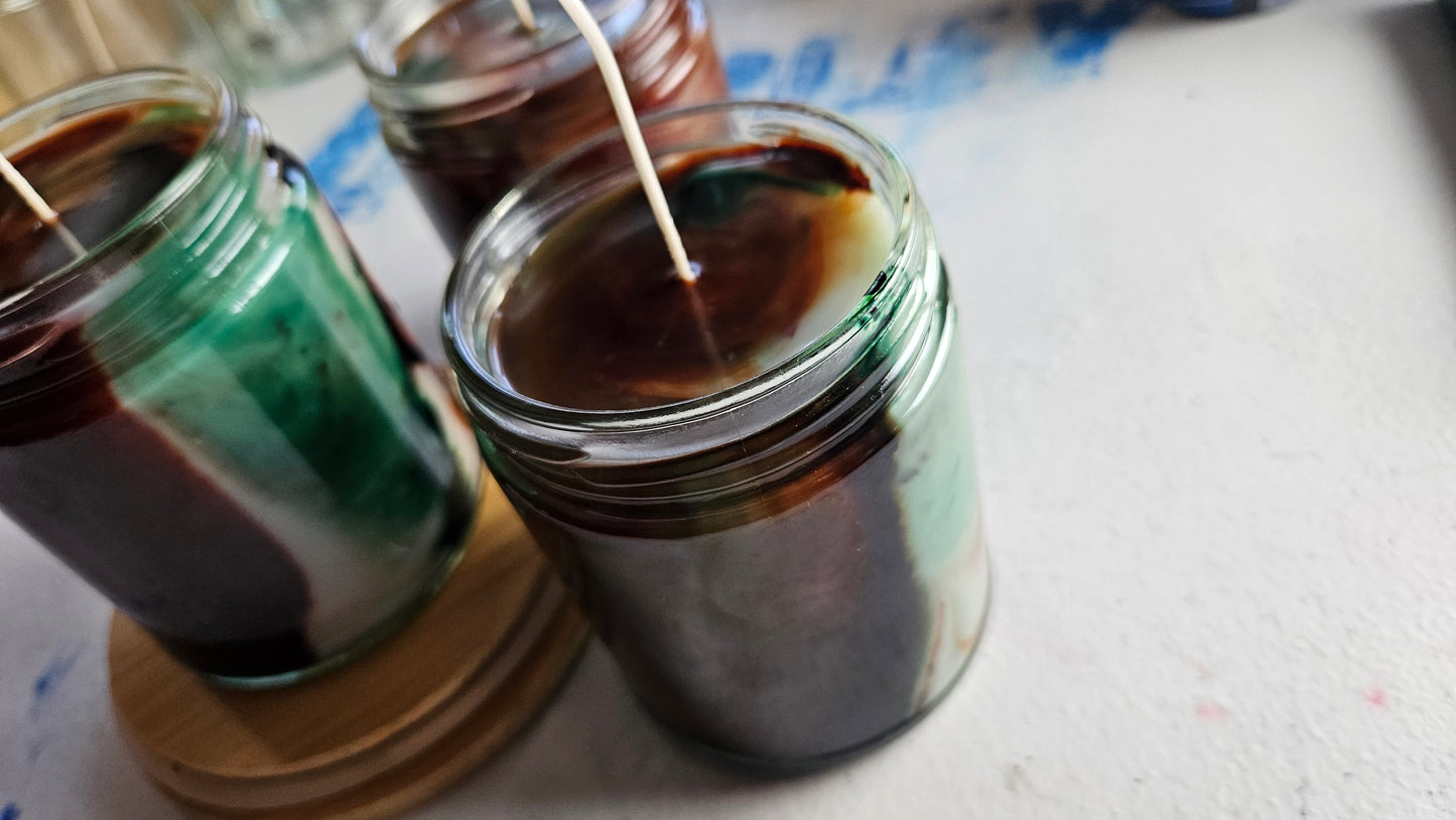 (NEW) Oakmoss & Amber 7oz candle