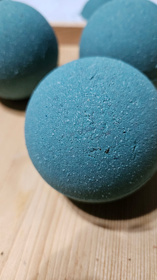 Dark waters Bath bomb
